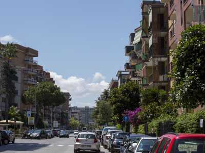 Partiamo da viale Papa Pio XII, il cuore del quartiere, dove ha sede uno storico bar da sempre punto di riferimento per l�intero rione
